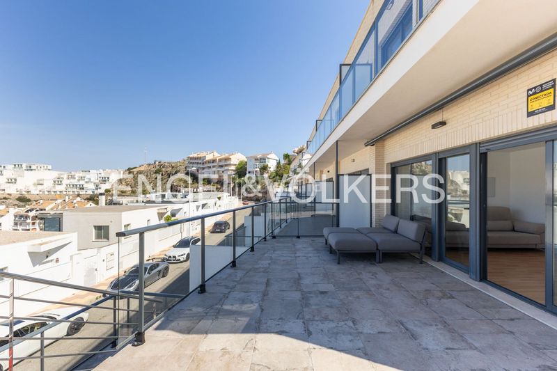 Foto 66f1cb06-f5e5-4d24-94c5-0c7c9e9fcbf7. Casa amb calefacció aparcament piscina a El Faro Cullera