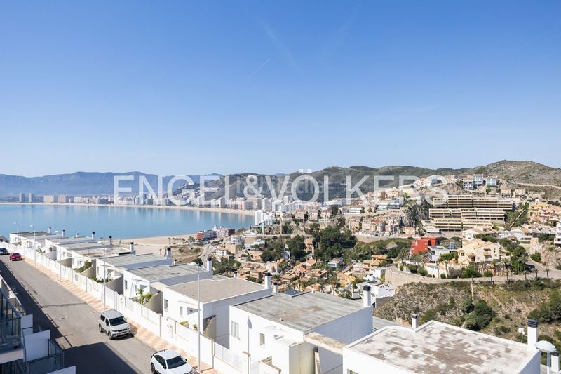 Foto bf059445-ee7e-4029-89ae-e0f80d6ce022. Casa amb calefacció aparcament piscina a El Faro Cullera