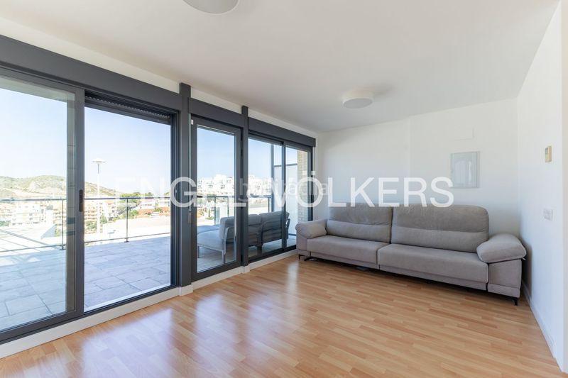 Foto f881d1f0-6231-47dc-bc8b-e53bcd3900ce. Casa amb calefacció aparcament piscina a El Faro Cullera