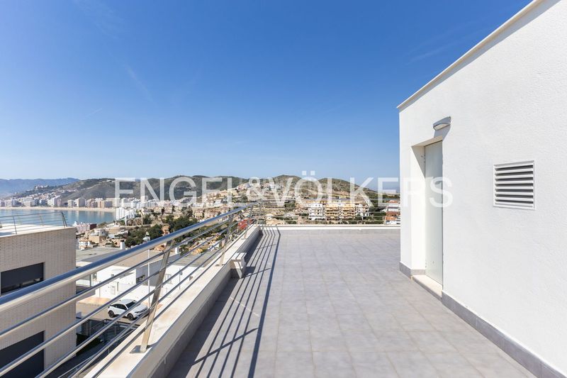 Foto fbbec900-8d93-4b2c-ae7c-c8ab218d3bb9. Casa amb calefacció aparcament piscina a El Faro Cullera