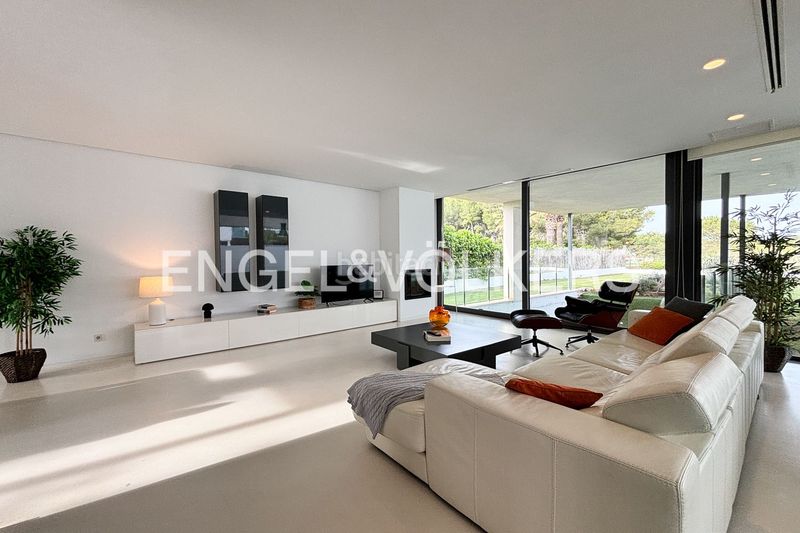 Foto 5dbf5d7e-48fc-40a3-9da4-968848fb93c2. Lloguer casa amb calefacció aparcament piscina a Bétera