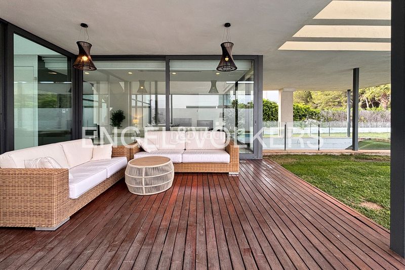 Foto 68205835-1ebc-4b3b-9cff-0d2a1d611acb. Lloguer casa amb calefacció aparcament piscina a Bétera