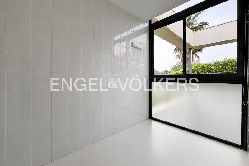 Foto 96d30386-fe8e-4ceb-b030-c81ac27cfce9. Lloguer casa amb calefacció aparcament piscina a Bétera