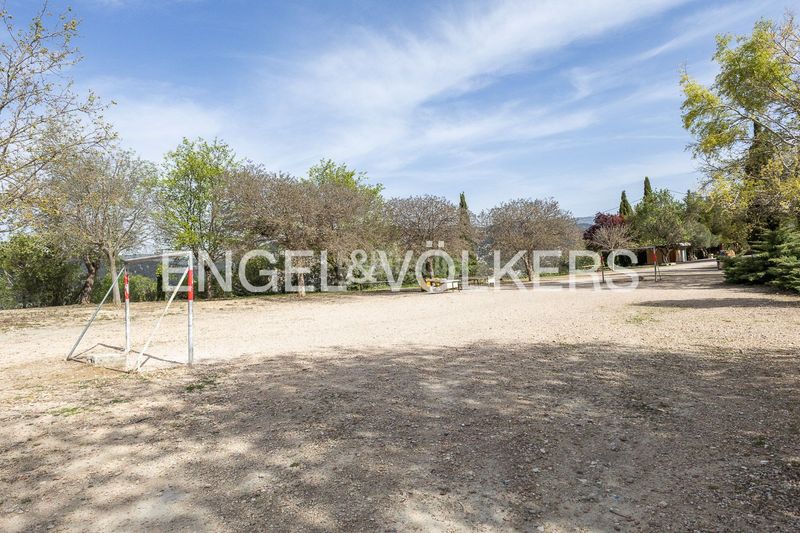 Foto 073809a5-7370-4db9-9a60-32adf8e2919a. Casa amb calefacció aparcament piscina a Eixample Alcoi