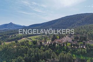 Maison à Eixample. Exclusiva masía histórica con ermita  en alcoy