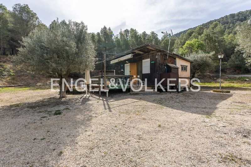 Foto bfa11af3-679b-4174-9998-a3e8500db1ef. Casa amb calefacció aparcament piscina a Eixample Alcoi