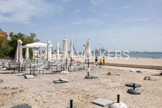 Appartement à Pinedo. Inversión única junto al mar en pinedo  gran potencial turístico