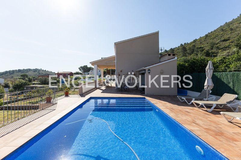 Foto df945342-7495-4a0a-8060-d0ad4fa02830. Lloguer casa amb calefacció piscina a Corbera