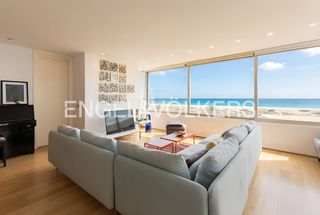 Lloguer Pis  Avenida de la gola del puchol. Exclusivo apartamento en primera línea de la playa de el saler