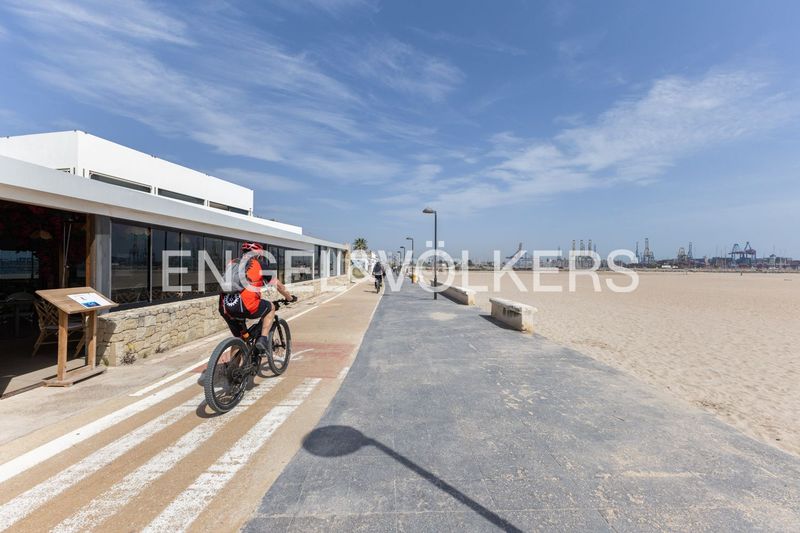 Foto 040ea11a-e3b5-4f81-81c9-a499f2438b46. Casa amb calefacció aparcament piscina a Pinedo Valencia