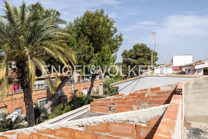 Foto 6c3f1c4c-471e-44e1-907d-8706989a88d9. Casa amb calefacció aparcament piscina a Pinedo Valencia