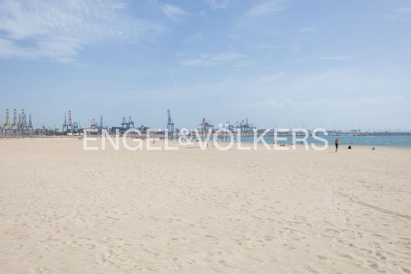 Foto 771049b6-8071-4c7d-8f61-ad102403764a. Casa amb calefacció aparcament piscina a Pinedo Valencia