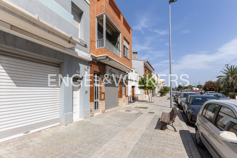 Foto bcef2cea-251b-4dda-ab5d-d80ed0a1111f. Casa amb calefacció aparcament piscina a Pinedo Valencia