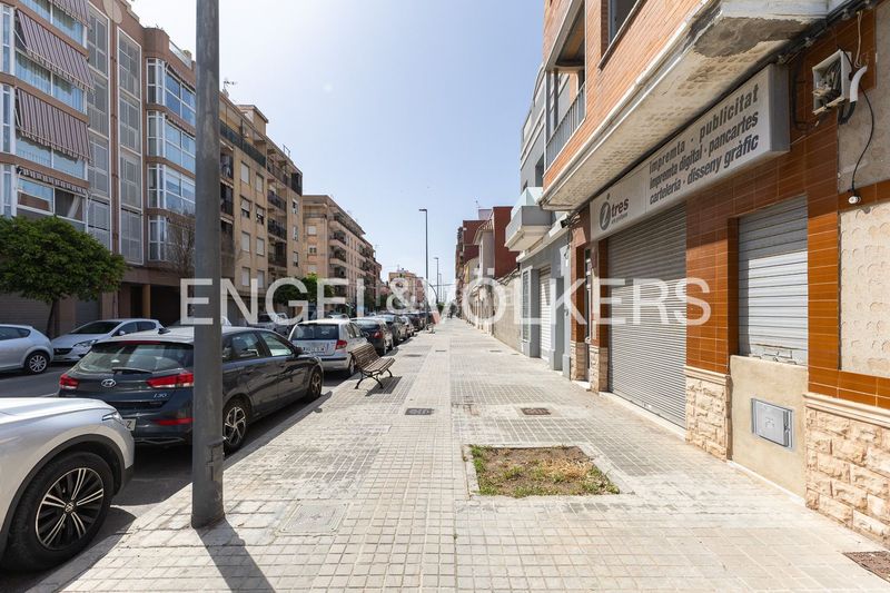 Foto d3c1434e-4b74-472d-b78c-78480fc83cdb. Casa amb calefacció aparcament piscina a Pinedo Valencia