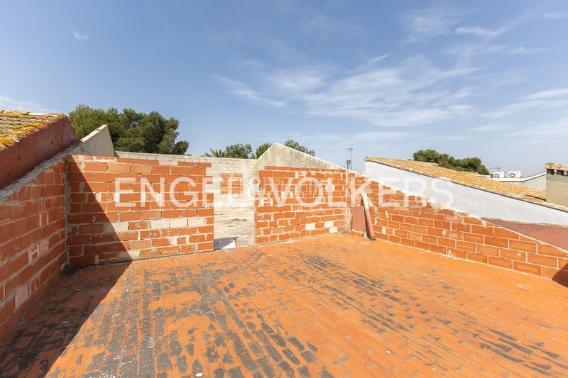 Foto fed6e089-11eb-4579-9bdc-017ce2551517. Casa amb calefacció aparcament piscina a Pinedo Valencia