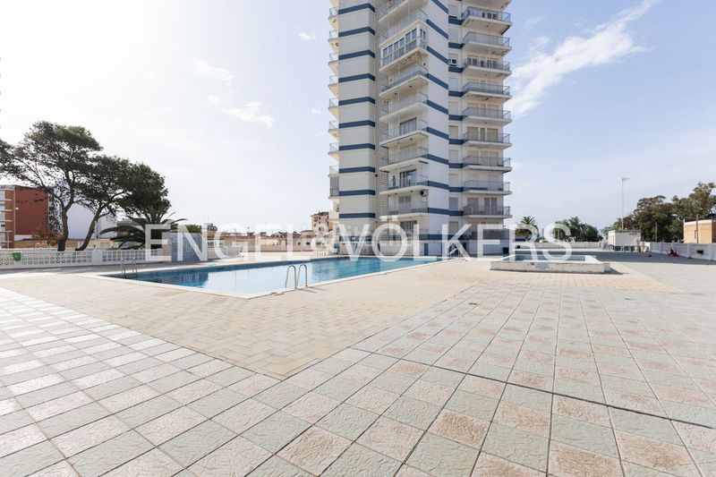 Foto a5b952d2-9521-4ddf-9d47-9f52001f0b19. Pis amb calefacció aparcament piscina a El Perelló Sueca