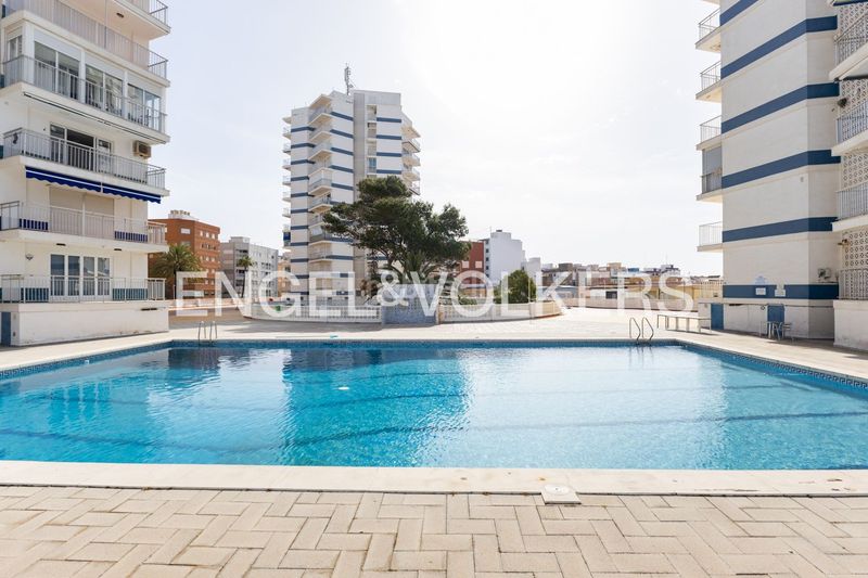 Foto fbee3595-8cab-474b-8783-a559430b39c1. Pis amb calefacció aparcament piscina a El Perelló Sueca