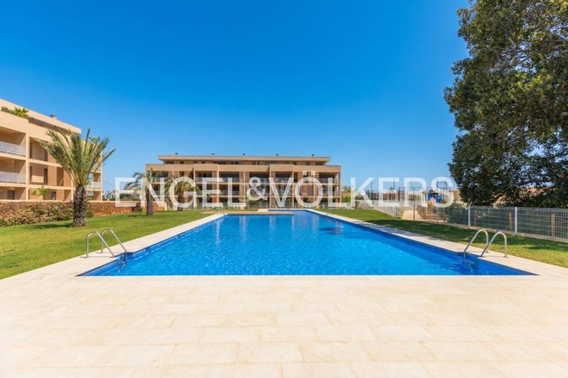 Foto 52efd9df-51c5-49af-be62-5e022c1d01df. Lloguer pis amb calefacció aparcament piscina a El Montgó Dénia