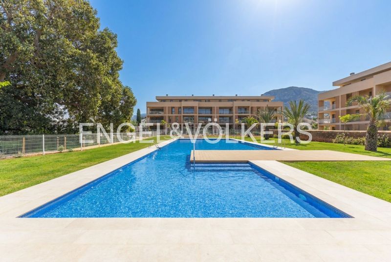 Foto fa6de884-16ed-4960-b383-89fa6475d738. Lloguer pis amb calefacció aparcament piscina a El Montgó Dénia