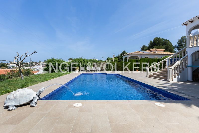 Foto 9c6e9e3d-0637-46ec-8268-33909ef9a24a. Casa amb calefacció aparcament a El Montgó Dénia