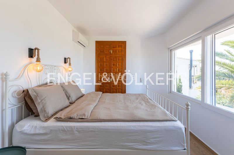 Foto bd6a597c-862e-48d1-9ea9-bf4c3d2d3545. Casa amb calefacció aparcament a El Montgó Dénia