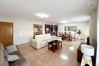 Miete Etagenwohnung in Carcaixent. Amplio piso con parking en carcaixent