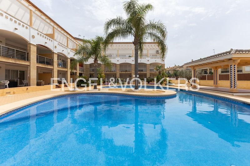 Foto babf7784-cc92-4b32-9304-3d1823c510db. Pis amb calefacció aparcament piscina a Montañar-El Arenal Xàbia