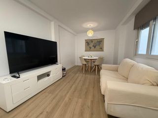 Lloguer Pis  Carrer del músic josé iturbi. Piso en el centro histórico de valència