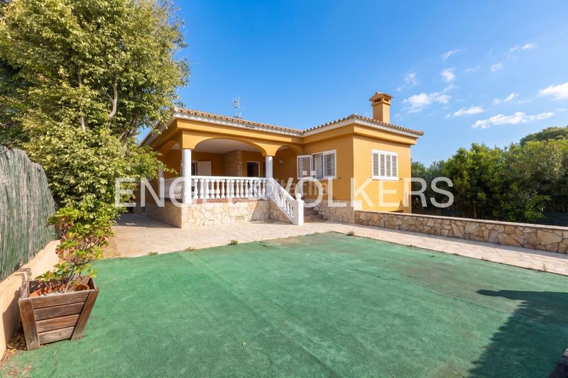 Foto 50058329-92ce-4c41-aa48-bf0355271f99. Casa amb calefacció aparcament a El Balcó-Jaume I Oropesa del Mar