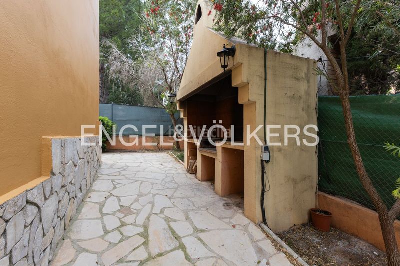 Foto d22d658c-6957-4376-952c-b5eecaef0ff9. Casa amb calefacció aparcament a El Balcó-Jaume I Oropesa del Mar