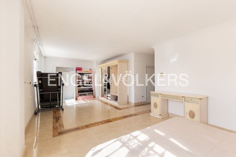 Foto 41044ce3-50f1-4859-ba55-80afc5a7cb9c. Casa amb calefacció a Natzaret Valencia