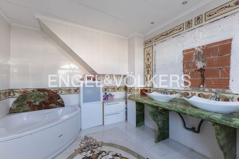 Foto a05d5ae8-49c0-4a9e-9328-b9c9e7ebbd09. Casa amb calefacció a Natzaret Valencia