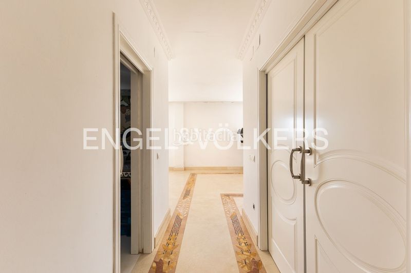 Foto c32c1085-4d42-4fd1-8df6-eb010c530709. Casa amb calefacció a Natzaret Valencia