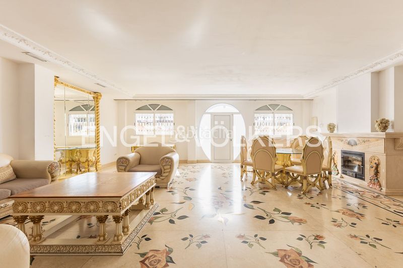 Foto d1486495-8bd0-48f4-b03c-56f68b579d64. Casa amb calefacció a Natzaret Valencia