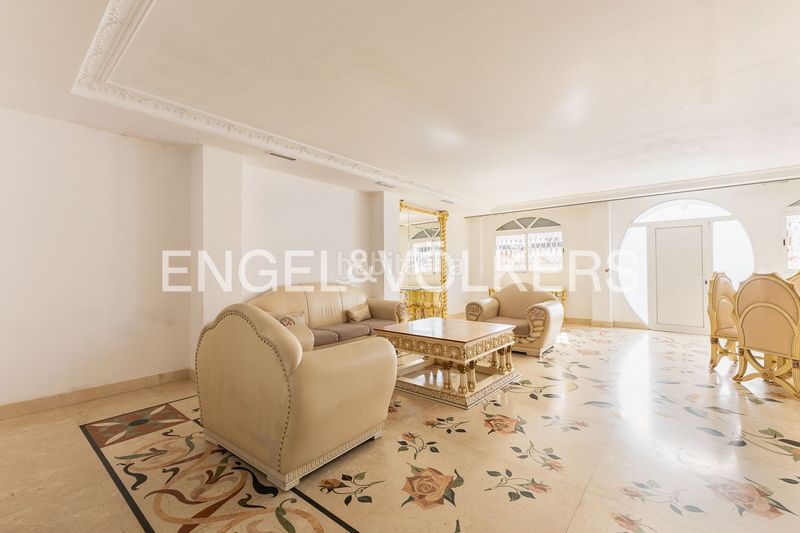 Foto d17584f7-1b0e-4e12-b315-3eb1d1ef912c. Casa amb calefacció a Natzaret Valencia
