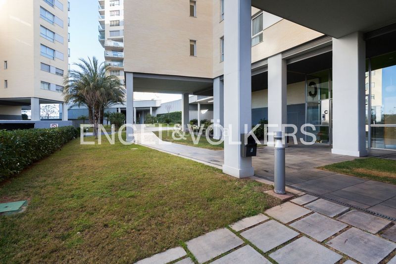 Foto 929d9852-7b31-47a2-ae83-3ca926756552. Dúplex amb calefacció aparcament piscina a Sant Pau Valencia