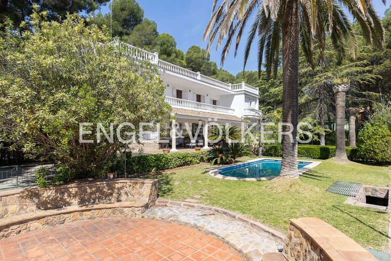 Foto 61797a6c-f06f-479b-96dc-e67c3d0b82e6. Casa amb calefacció aparcament piscina a Monteamor-La Carrasca-El Peucal Náquera