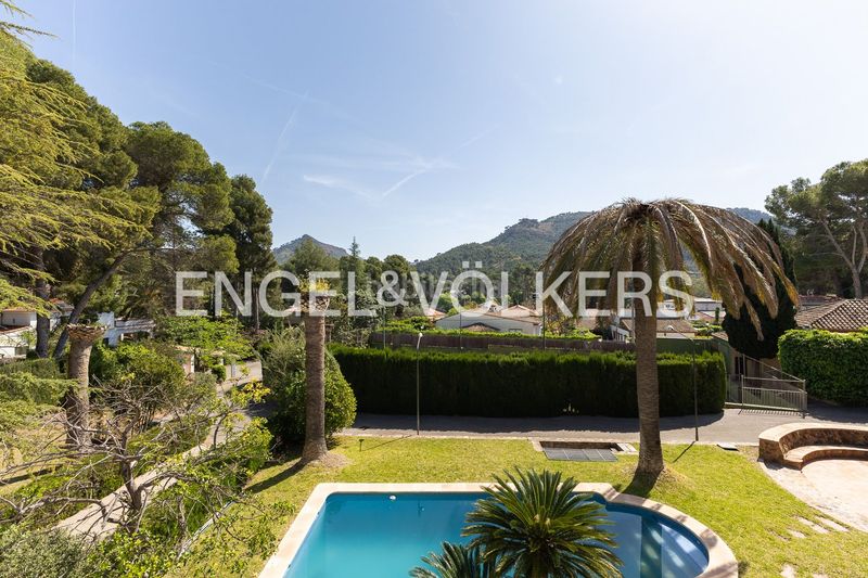 Foto ccb4c4e7-792f-468d-bd15-f1e83391fe49. Casa amb calefacció aparcament piscina a Monteamor-La Carrasca-El Peucal Náquera