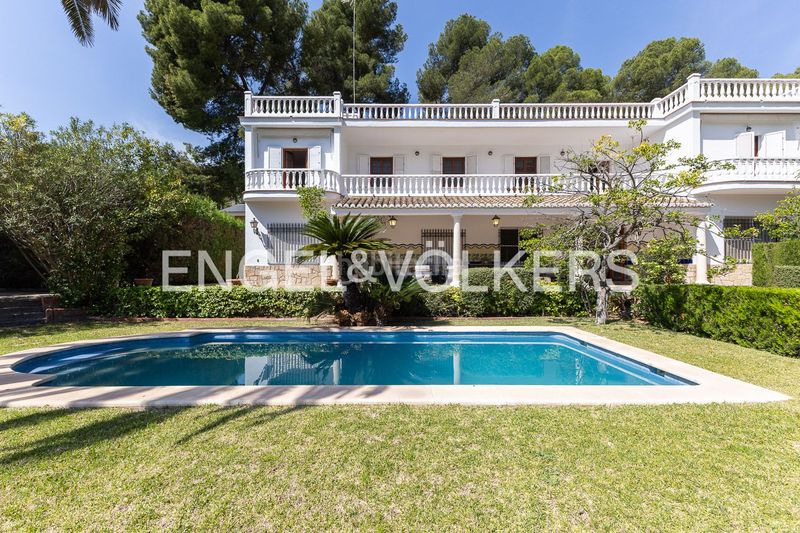 Foto d1c473ed-10b4-459b-b5df-0088fe5b06cc. Casa amb calefacció aparcament piscina a Monteamor-La Carrasca-El Peucal Náquera