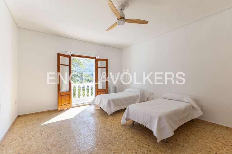 Foto f0cb806f-d15b-412f-9897-941b53e559c6. Casa amb calefacció aparcament piscina a Monteamor-La Carrasca-El Peucal Náquera