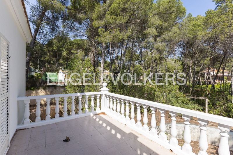 Foto f4b94e63-4307-43e8-852d-a3b371c14e6b. Casa amb calefacció aparcament piscina a Monteamor-La Carrasca-El Peucal Náquera