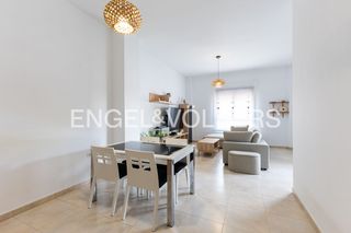 Appartement à Alqueries (Les) / Alquerías del Niño Perdido. Inmueble moderno con luz natural y terraza, a solo 5 minutos de