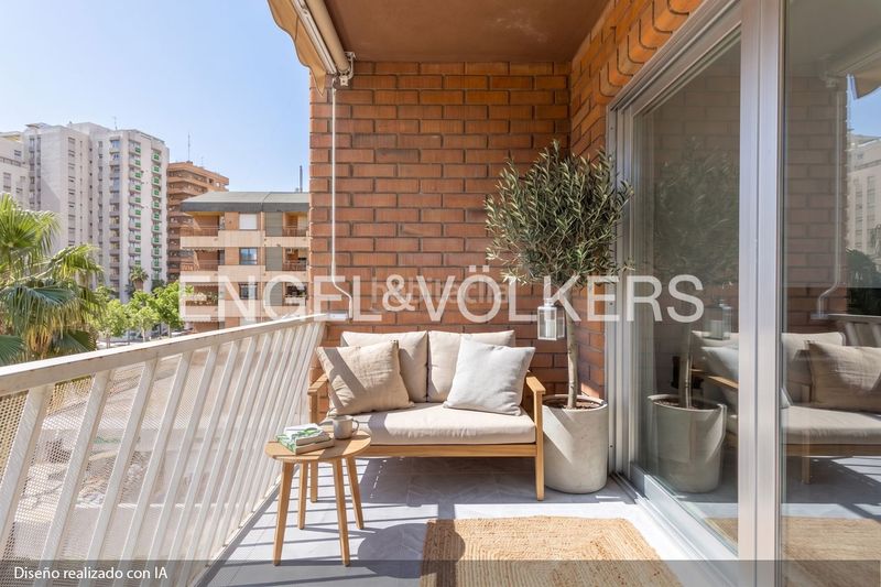 Piso en exclusiva en avenida tirso de molina. campanar en Valencia