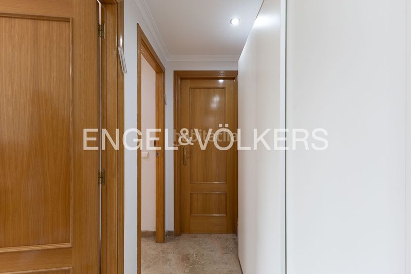 Piso mucha luz y buena ubicación! piso en residencial de Nou Benicalap en Valencia - Imagen 16