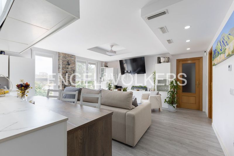 Piso mucha luz y buena ubicación! piso en residencial de Nou Benicalap en Valencia - Imagen 4