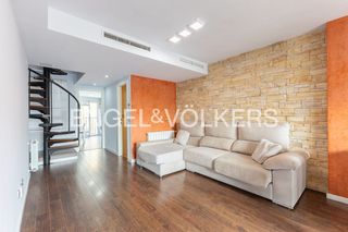 Location Attique à La Petxina. Espectacular ático con terraza en la petxina