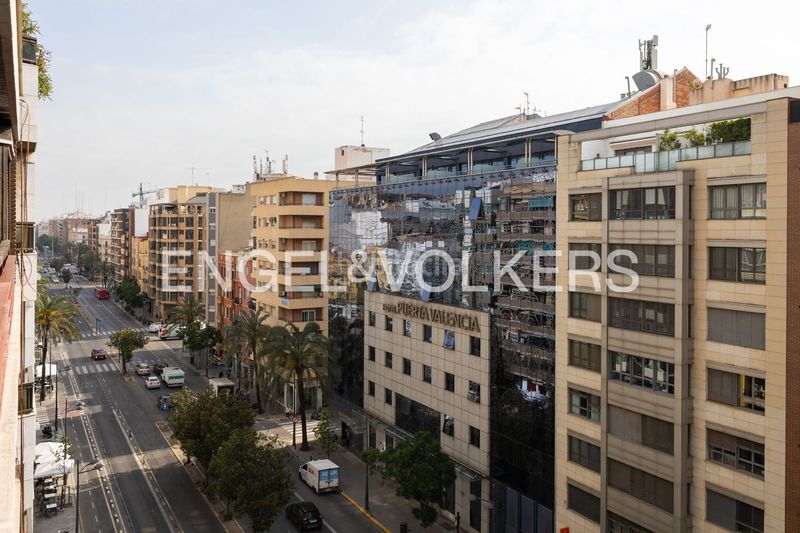 Foto 117af7be-be1e-427e-ac78-73cd3ef31db1. Pis amb calefacció aparcament a Mestalla Valencia