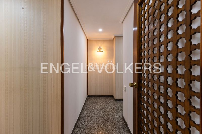 Foto e8bfef67-4a32-4235-84da-06a912175392. Pis amb calefacció aparcament a Mestalla Valencia