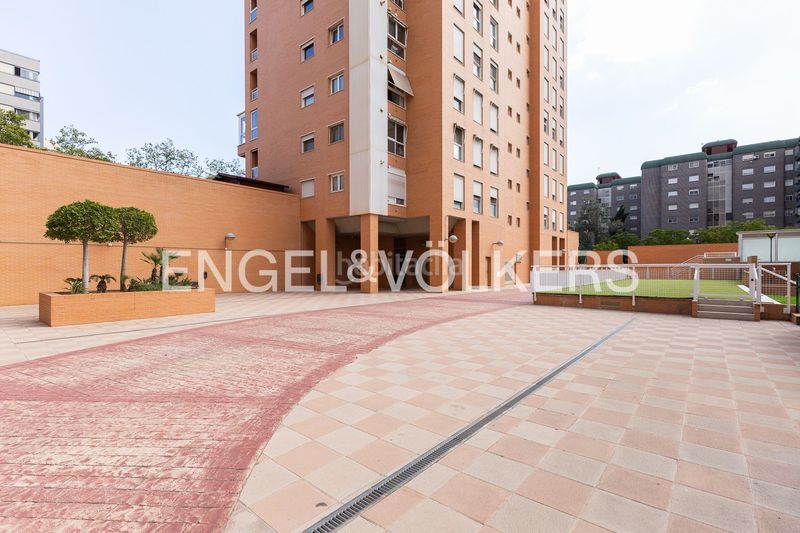 Foto 2ab2d1a5-57f8-4b29-a2ae-865d6ecbb096. Pis amb calefacció aparcament piscina a Sant Pau Valencia