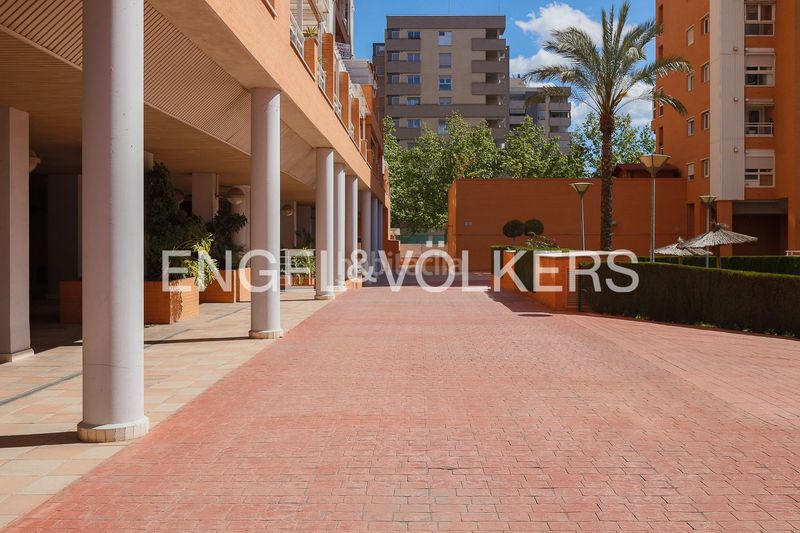 Foto 8e6790bd-6c51-4eaa-89b0-ad70055fde83. Pis amb calefacció aparcament piscina a Sant Pau Valencia